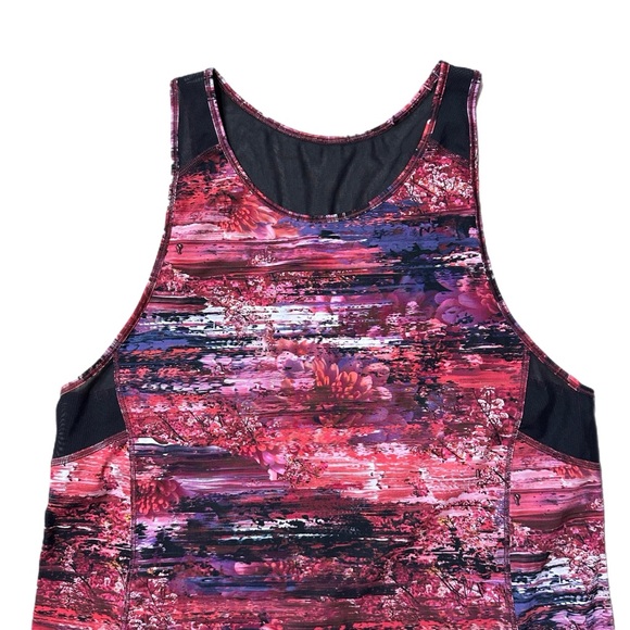 Lululemon Sculpt Tank II Top Womens Size 6 Dhaliascape Red Pink Mesh Panels - Picture 7 of 8
